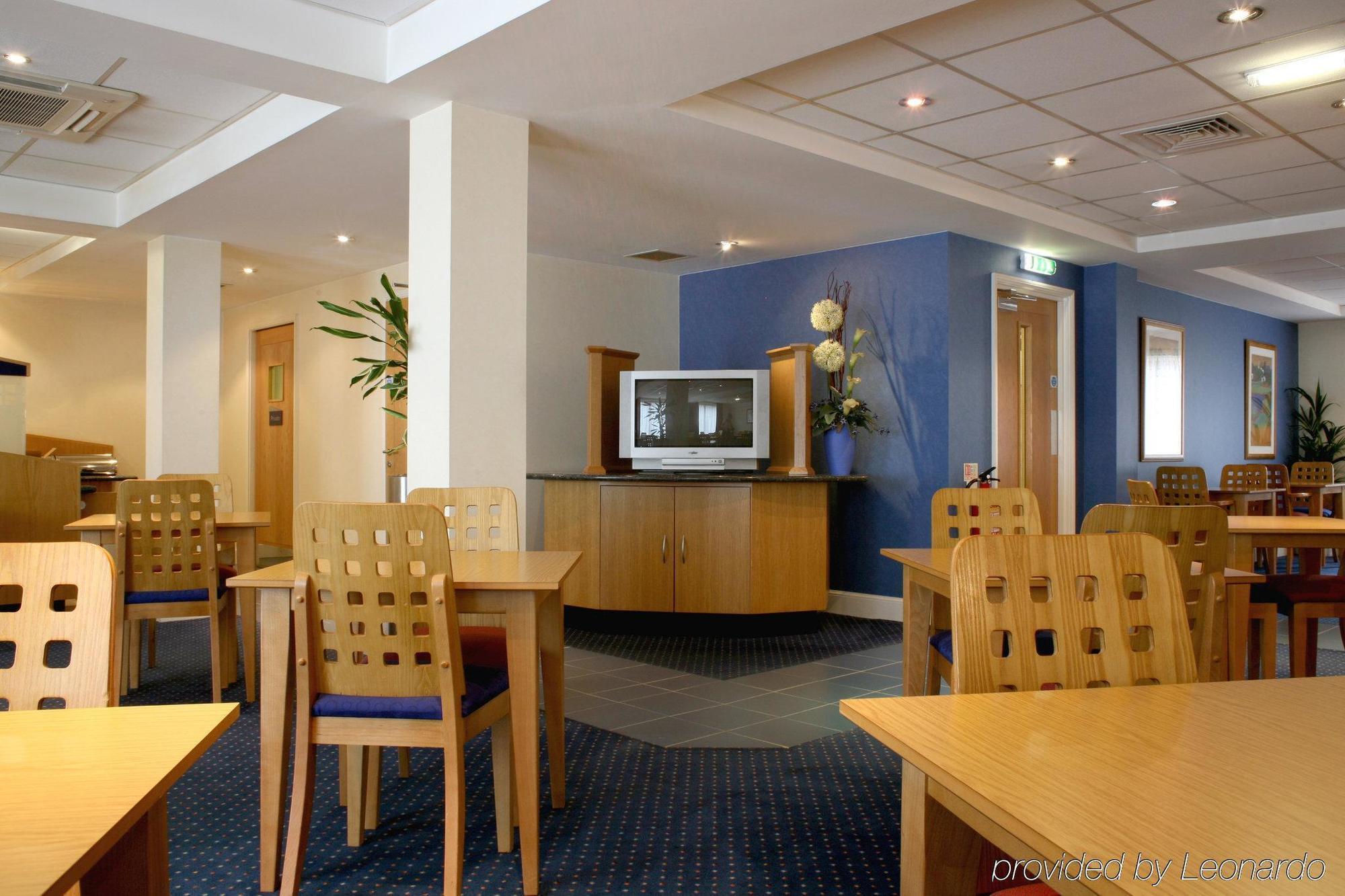 Holiday Inn Express Aberdeen City Centre, An Ihg Hotel Nhà hàng bức ảnh